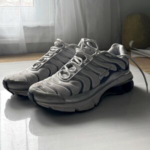 2008 Nike TN Shox hybrid